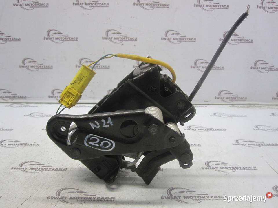BMW F10 LIFT zamek maski 745815001