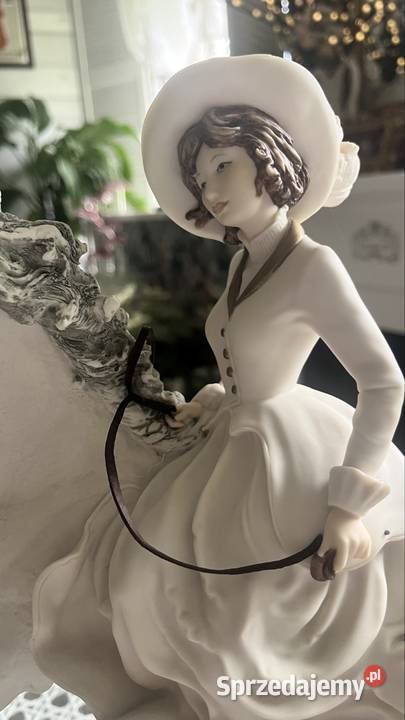 Duża figura Capodimonte Zielona Góra