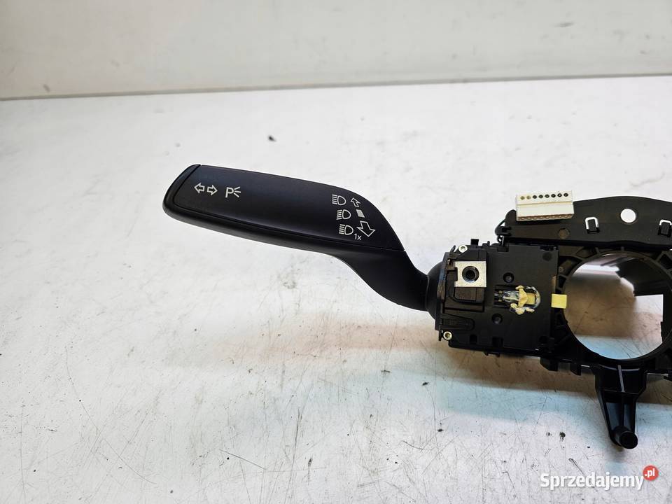 PRZEŁĄCZNIK ZESPOLONY AUDI A3 8V 8V0953521EM osobowe Przystajń sprzedam