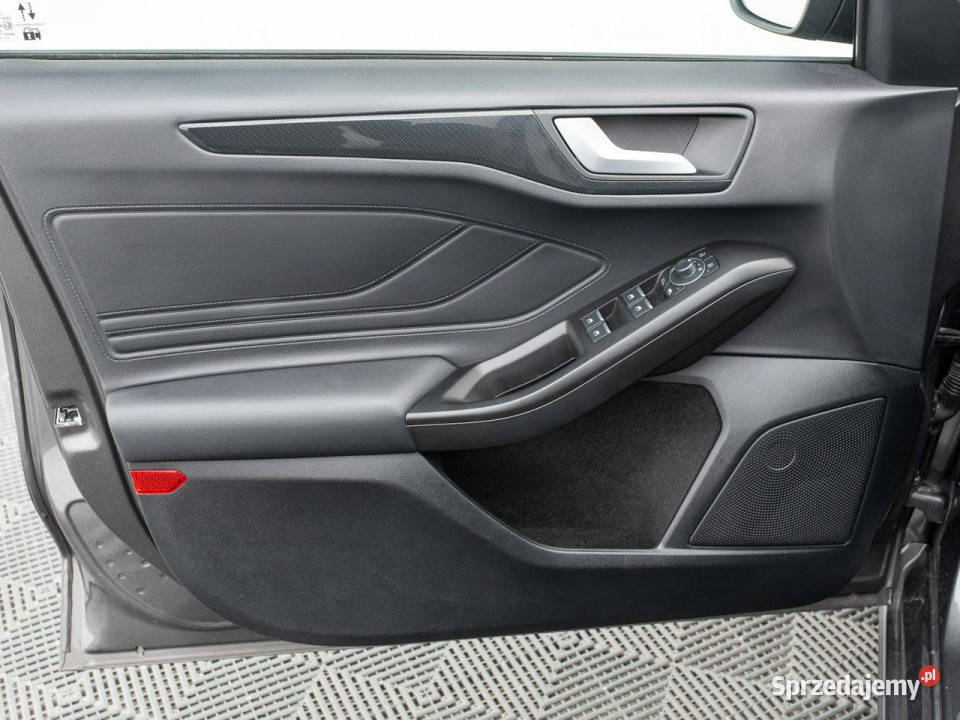 Ford Focus PY9791623 EcoBoost ST X Pakiet zimowy przyciemniane szyby Pępowo