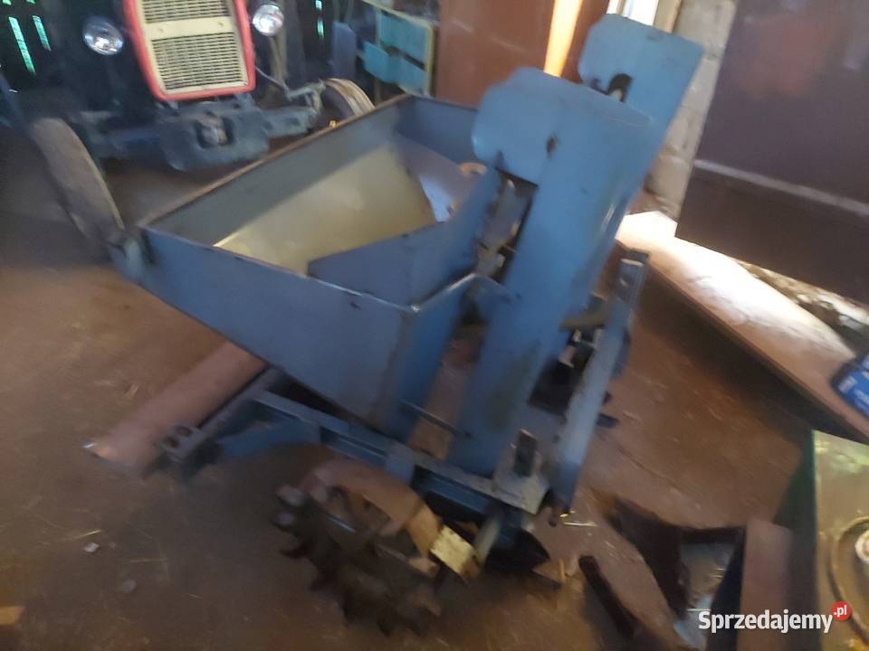 Sadzarka do ziemniaków nieuszkodzony Blizne