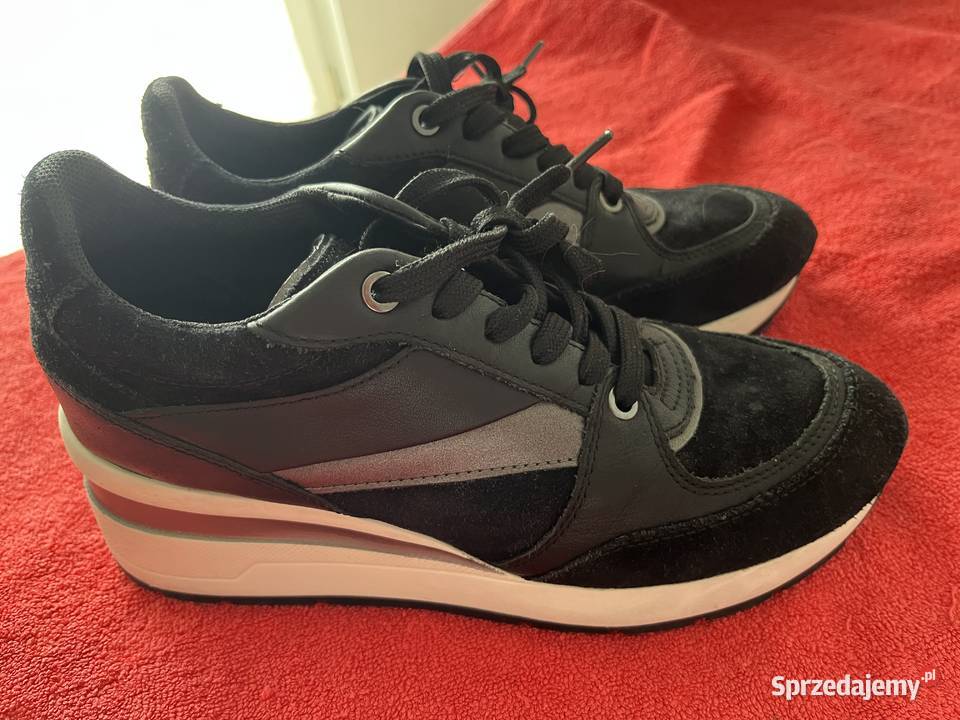 Sneakersy damskie Geox zamszowe na platformie 38 Łódź