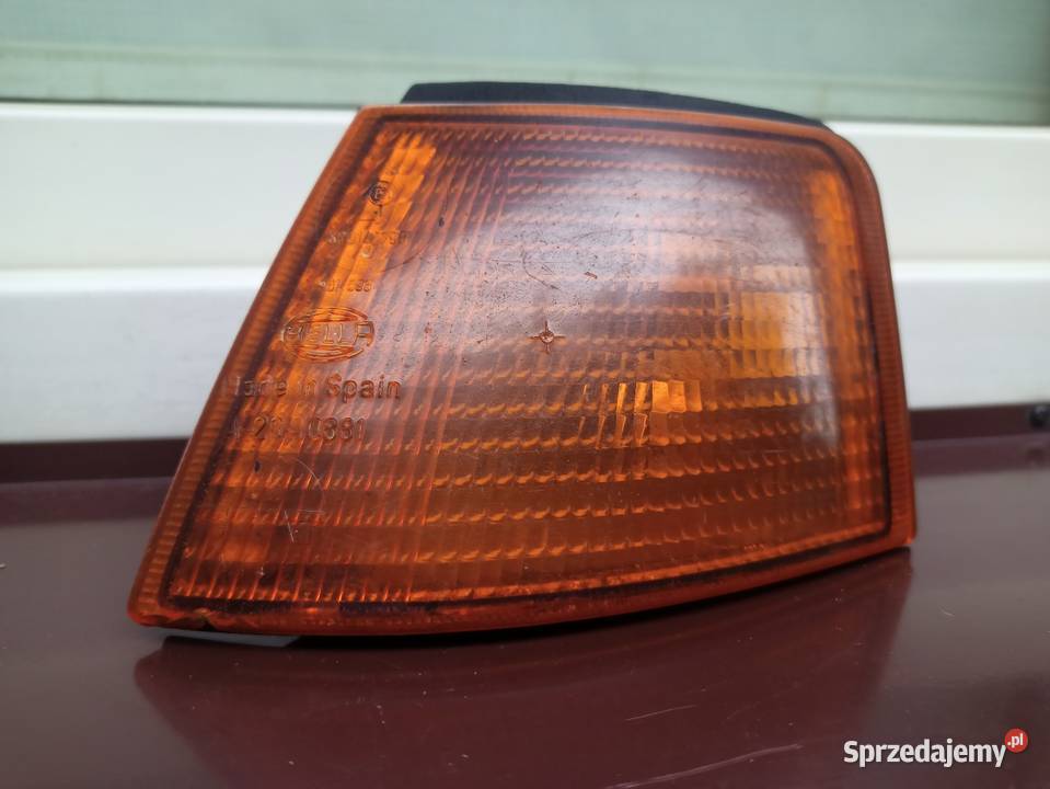 Seat Toledo I 1 kierunkowskaz kierunek migacz osobowe Sieradz