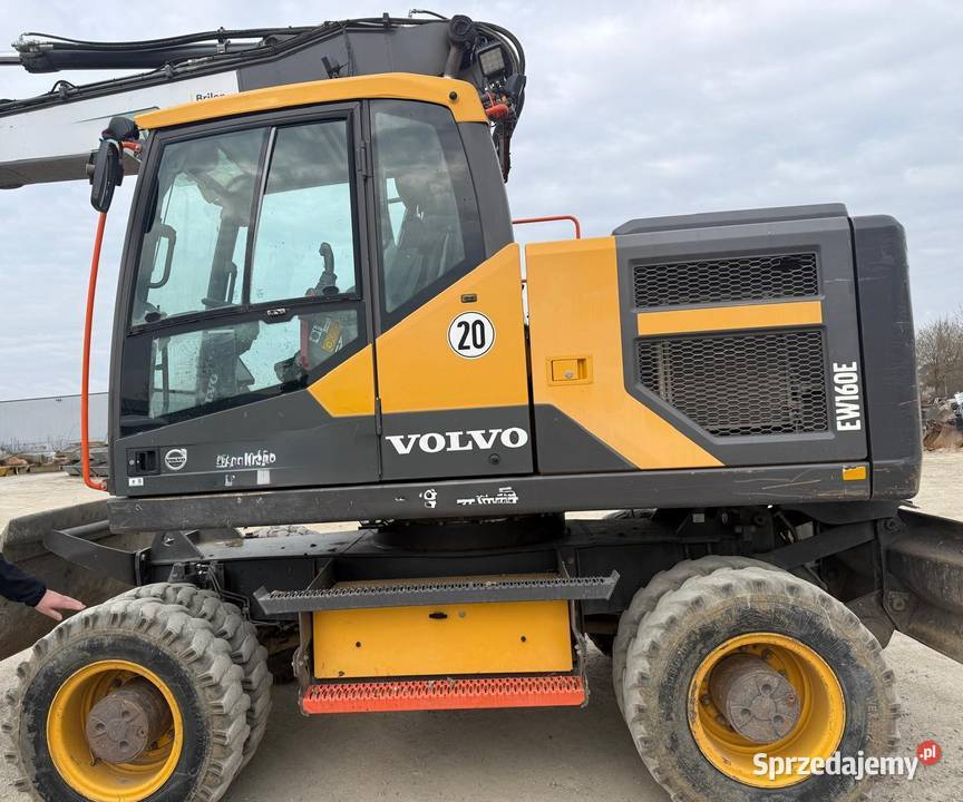 Koparka kołowa Volvo EW 160E 2017 Jeziorko sprzedam