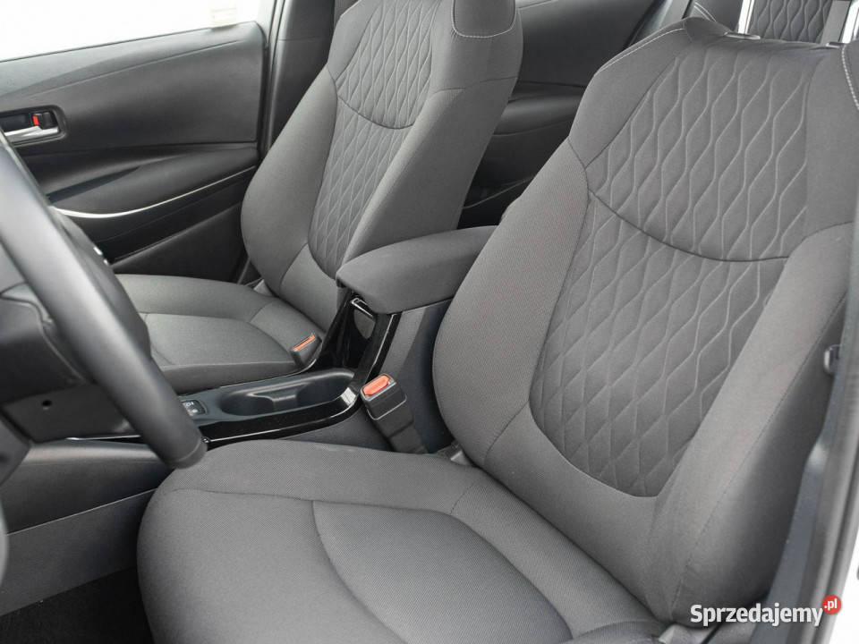 Toyota Corolla GD1G96615 Comfort Kcofania Pępowo