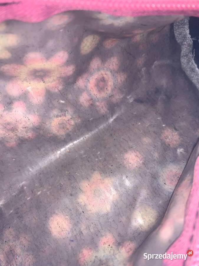 Piórnik kwiatki HIT jedna komora tuba