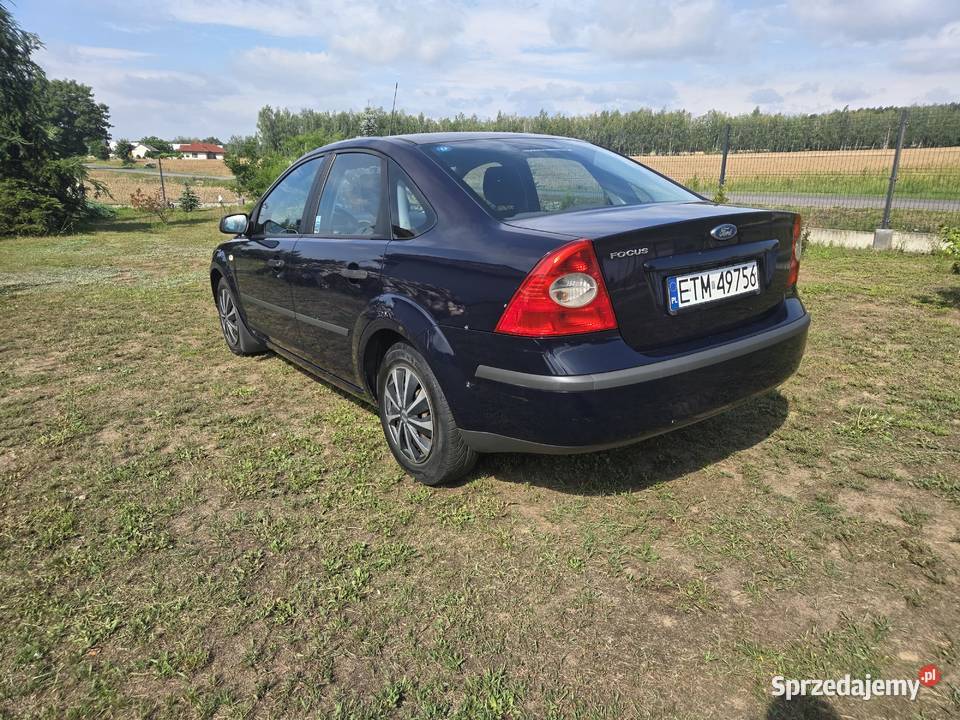 Ford Focus 16 benzyna 2005 długie opłaty