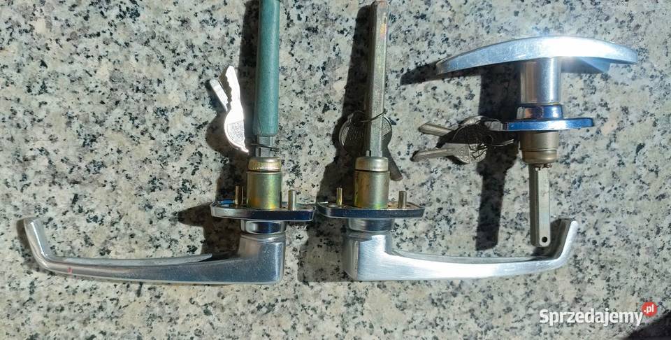 Klamki drzwi DDR z epoki Bolesławiec sprzedam