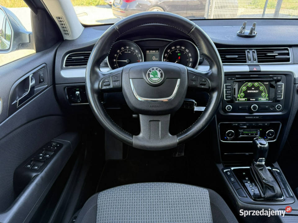 koda Superb 20 TDi 170 DSG 2013r panorama FV grafitowy Wrocław