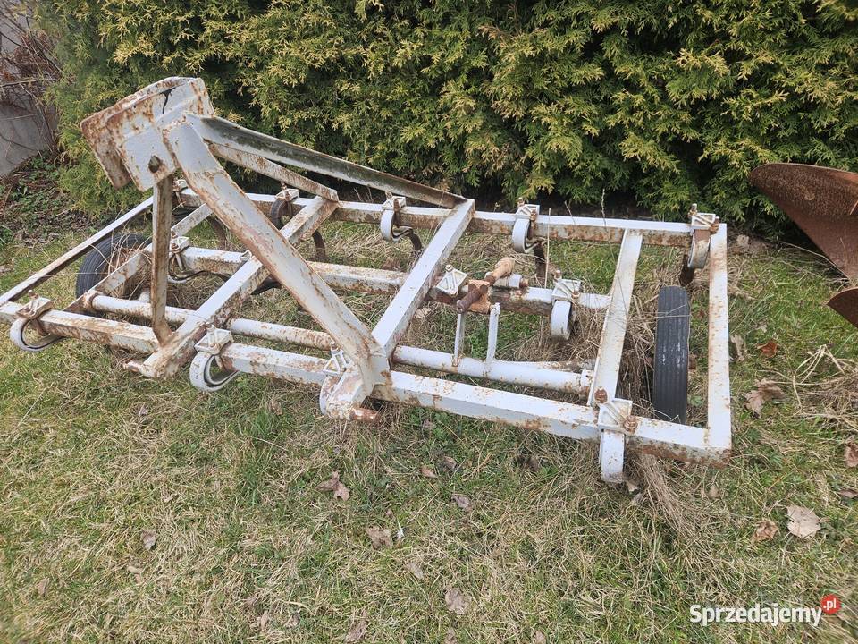 Pługi dwójki Mroczków Gościnny