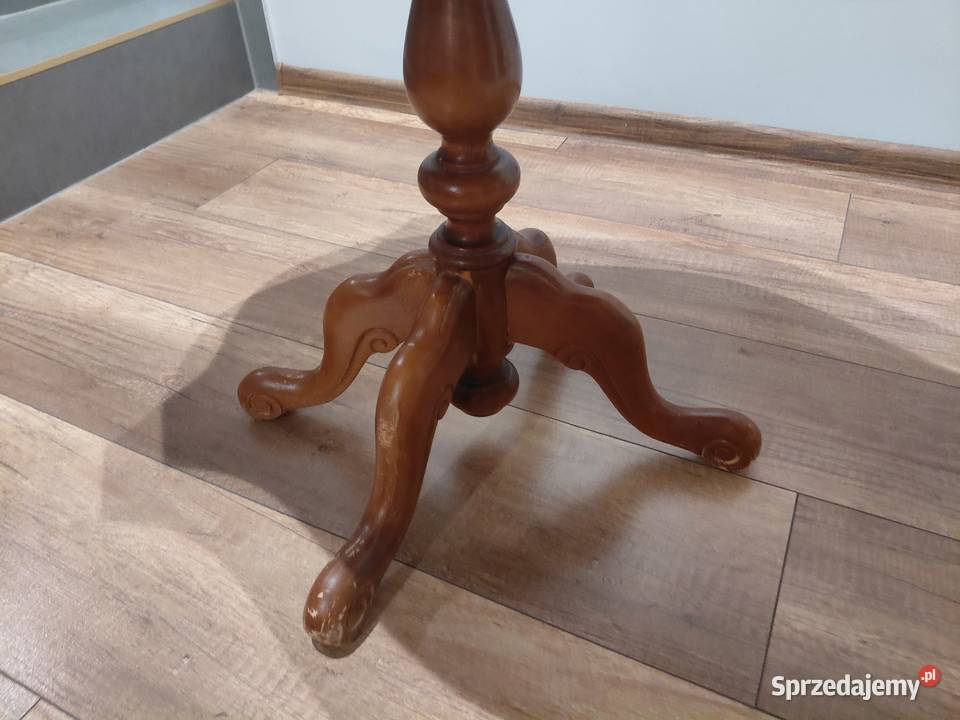 Stylowy stolik kawowy z intarsją 241 Byczyna