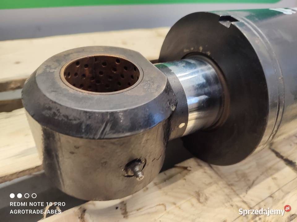 Siłownik hydrauliczny poziomowania DEUTZ FAHR Wilkowo sprzedam