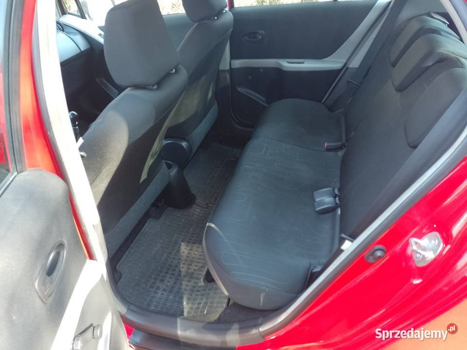 ładna Toyota Yaris II FL 207000km Kębliny