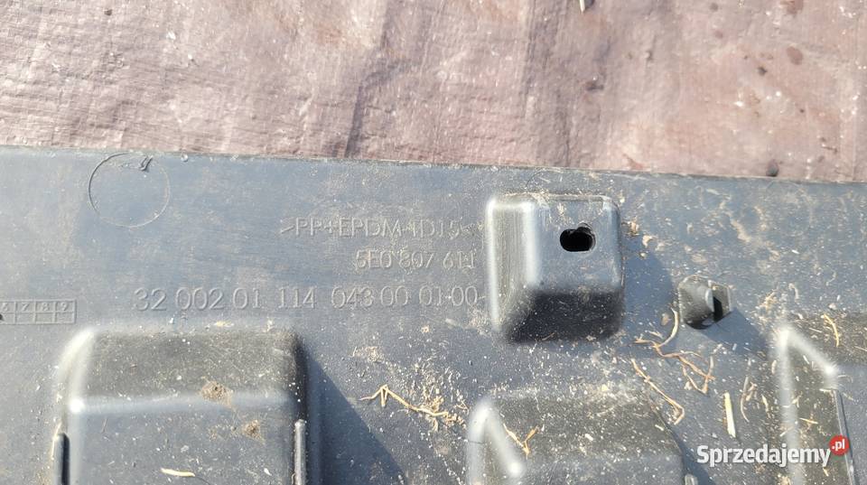 SKODA OCTAVIA III PŁYTA OSŁONA POD ZDERZAK PRZÓD Pozostałe śląskie Ruda Śląska