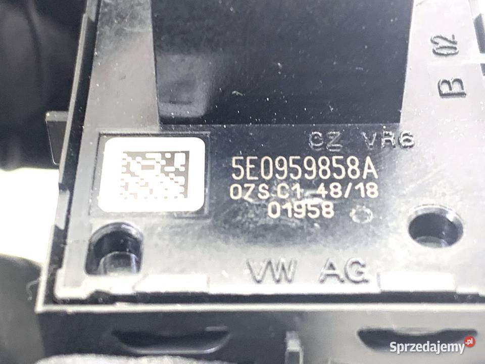 PRZEŁĄCZNIK SZYB SKODA FABIA III 5E0959858A