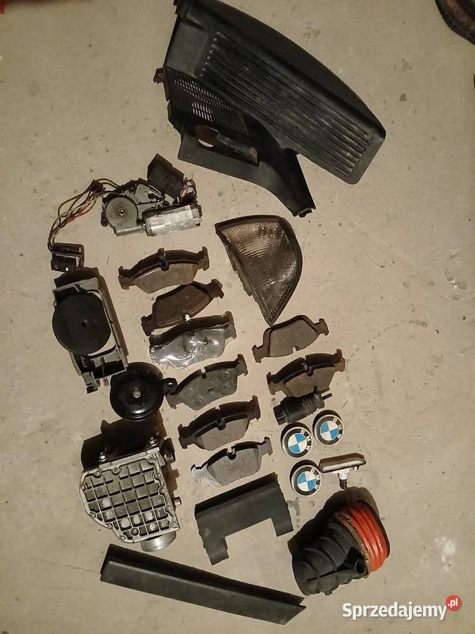 Części do bmw e36 różne schowek klocki emblematy Kraków