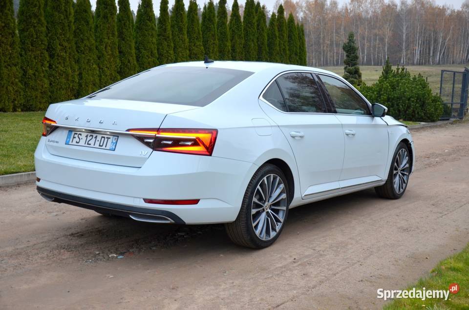 Skoda Superb 14 TSI PlugIn Hybrid LaurinKlement