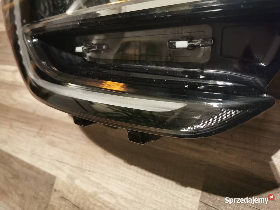 RENAULT MEGANE IV LIFT 20 LAMPA REFLEKTOR PRAWY Pielgrzymka sprzedam