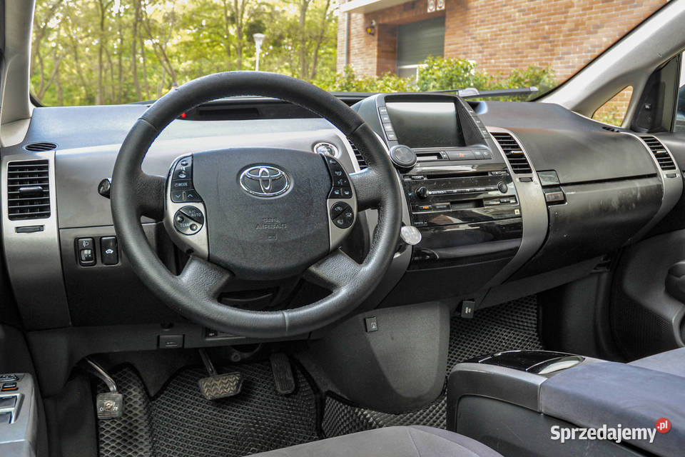 Toyota Prius 15 LPG Hybryda Automat Salon 78KM Wrocław