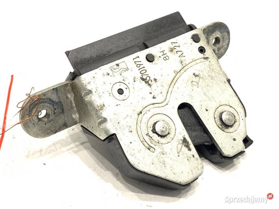 ZAMEK KLAPY TYŁ OPEL CORSA D Hatchback 55701971 podkarpackie