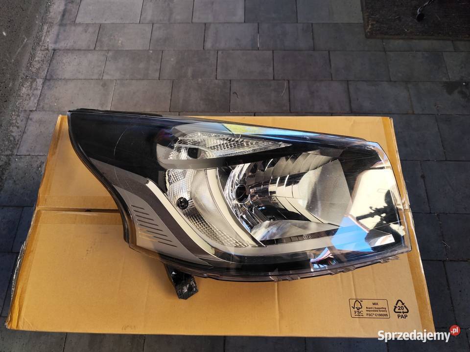 Lampa Lampy przód Renault Trafic 3 ładne nie dostawcze podkarpackie Pilzno
