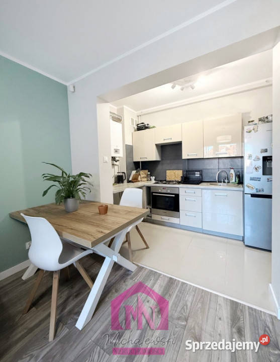 Wysoki parter z tarasem 2 pokoje Białe Sady Rok budowy 2015 sprzedam