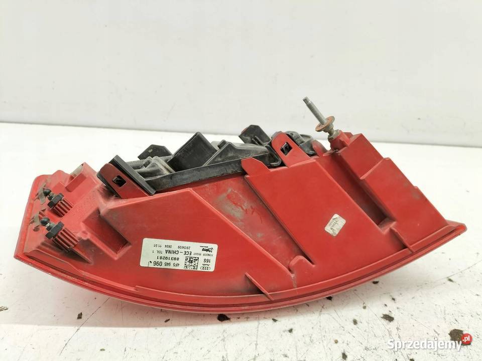 LAMPA TYŁ PRAWA LED SEDAN LIFT 4F5945096J Audi świętokrzyskie