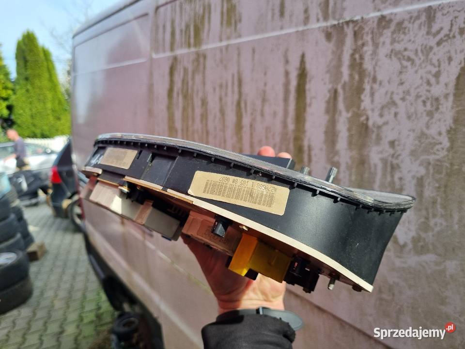 Audi 80 B3 B4 Licznik Zegar 16 18 20 Benzyna małopolskie Skawina