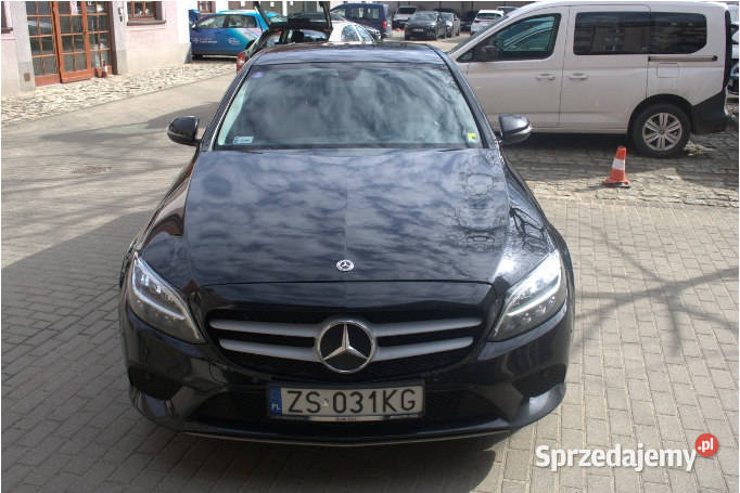 MERCEDESBENZ C 200 4MATIC 2018 149700 ccm 184 mazowieckie sprzedam