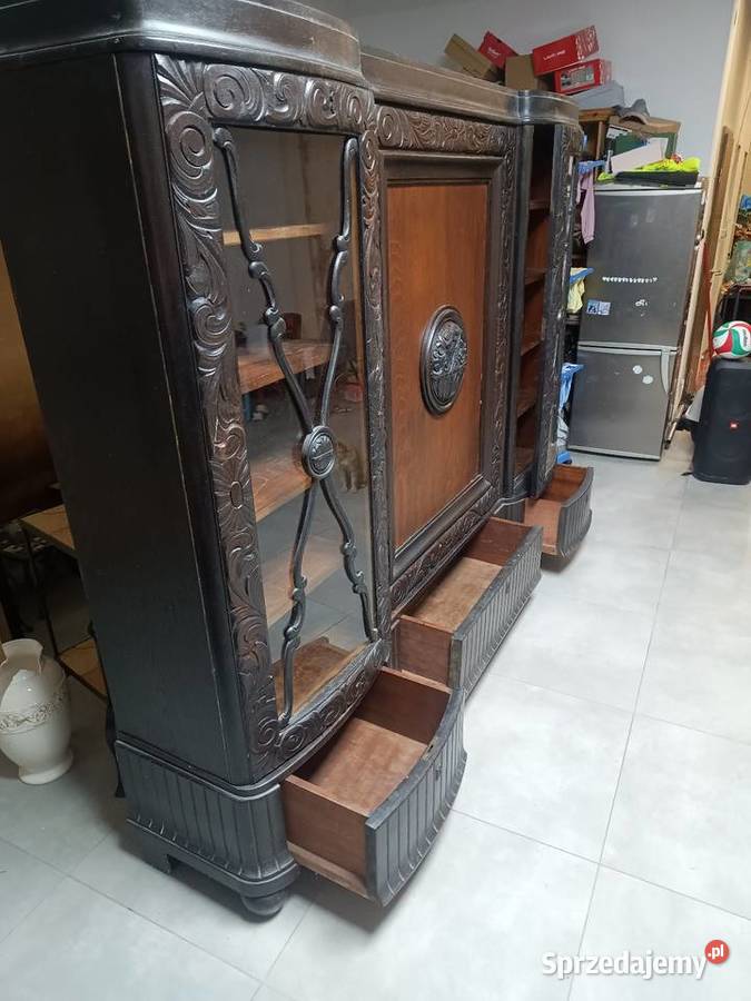 Biblioteka dębowa Leśna