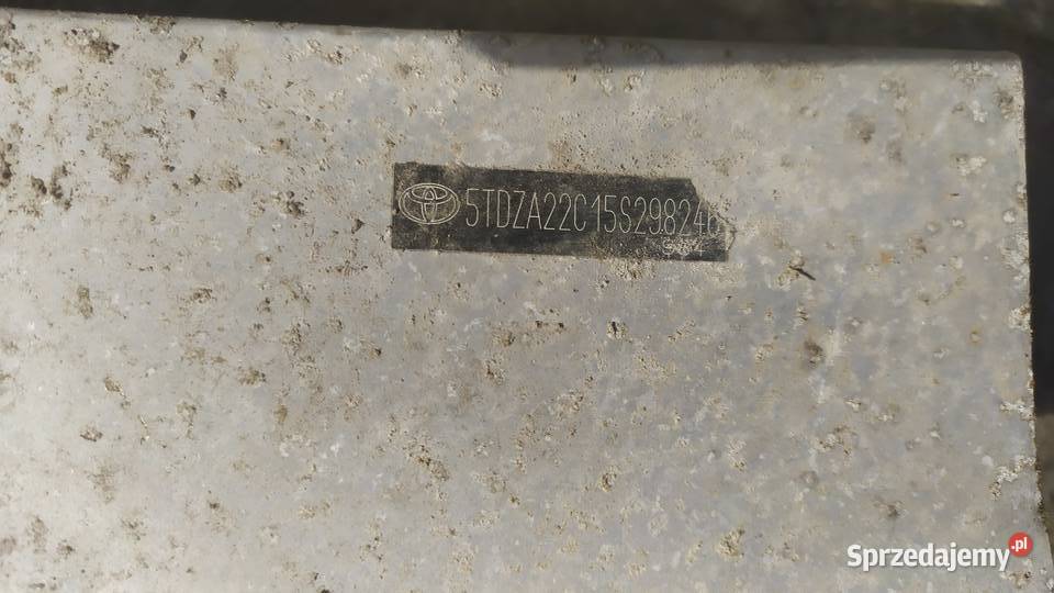 TOYOTA SIENNA BELKA W ZDERZAK TYŁ ALUMINIOWA osobowe Byków