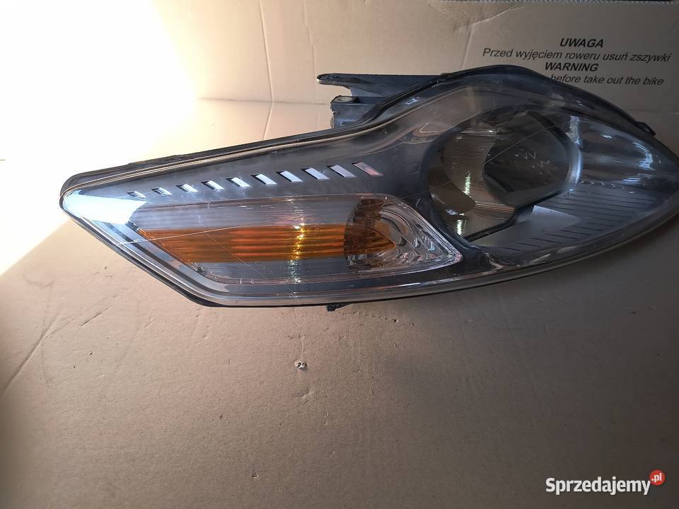 Ford Mondeo mk4 lift 1014 Reflektor prawy kpl Domasław