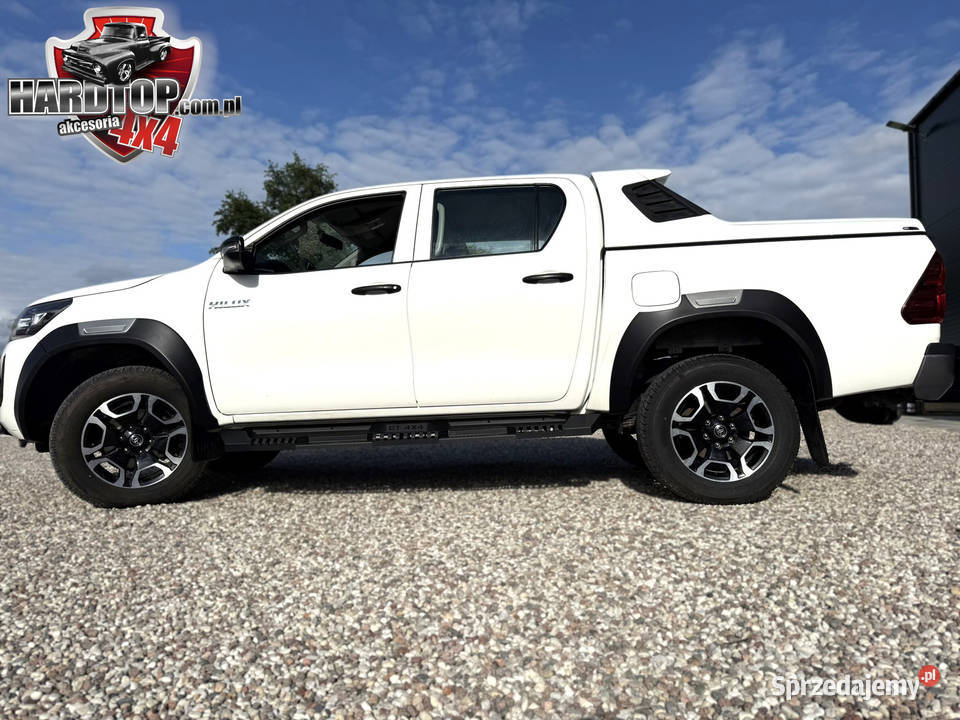 Poszerzenia Błotników OEM Fender Flares Toyota sprzedam
