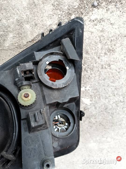 Lampy przód Ford Mondeo MK3 osobowe podkarpackie