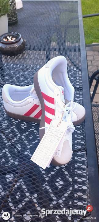 Buty sportowe Adidas 38 23 nowe Obuwie sportowe dolnośląskie Lubin