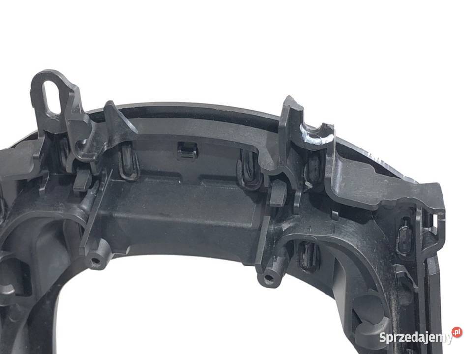 DEKOR KOKPITU KRATKA NAWIEWU PRZÓD MERCEDES GLC osobowe