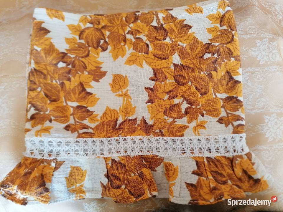 Tkaninamateriał obszyty z falbanką rozmiar Łódź sprzedam