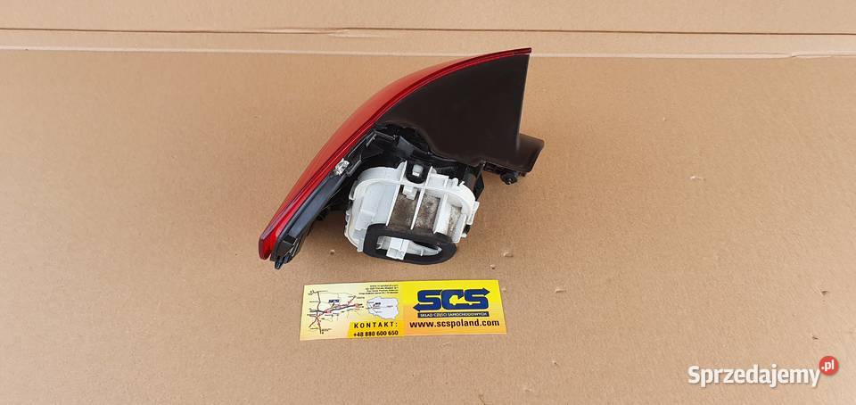 VW GOLF SPORTSVAN LAMPA TYŁ PRAWA 510945096 Oświetlenie Bieleń