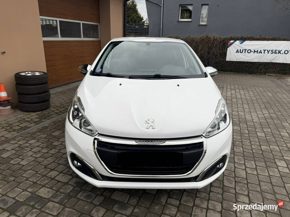 Peugeot 208 12 82 Klimatyzacja I 20122019 światła przeciwmgielne Orzech sprzedam