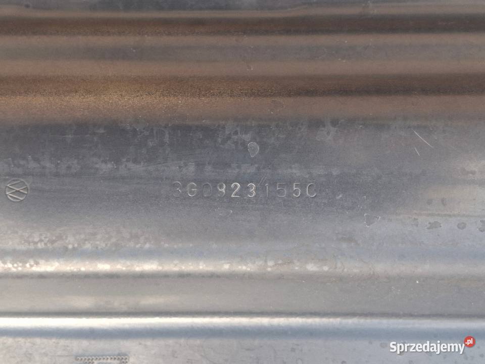 VW PASSAT B8 3G0 MASKA POKRYWA SILNIKA Bieleń sprzedam