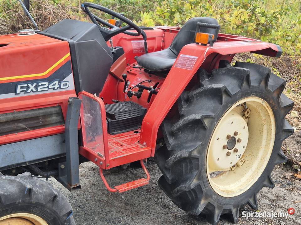 Traktorek traktor YANMAR FX24D 24 44 Wspomaganie Małuszyn sprzedam