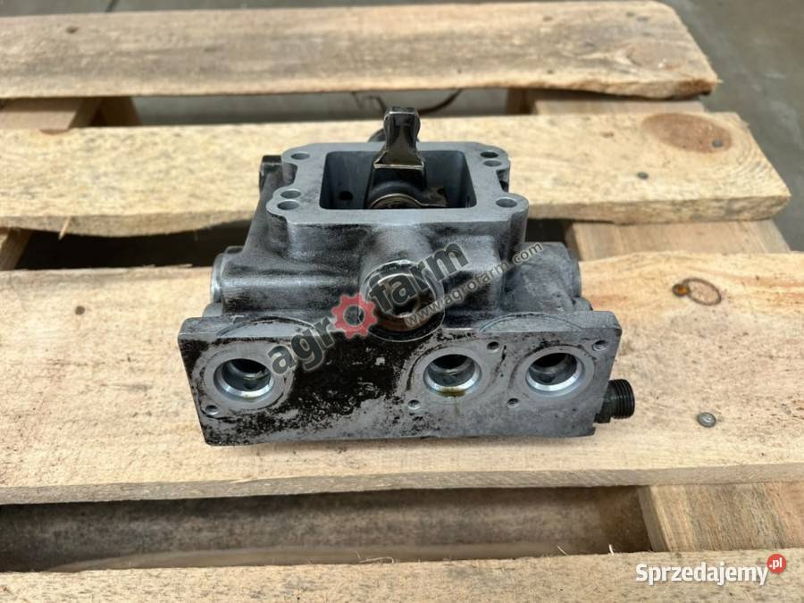 Obudowa Case Farmall 105 Luxxum 100 dolnośląskie Byków