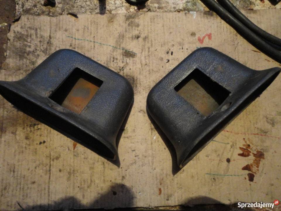 Hyundai Pony zaślepki mocowania fotela hundai Malbork