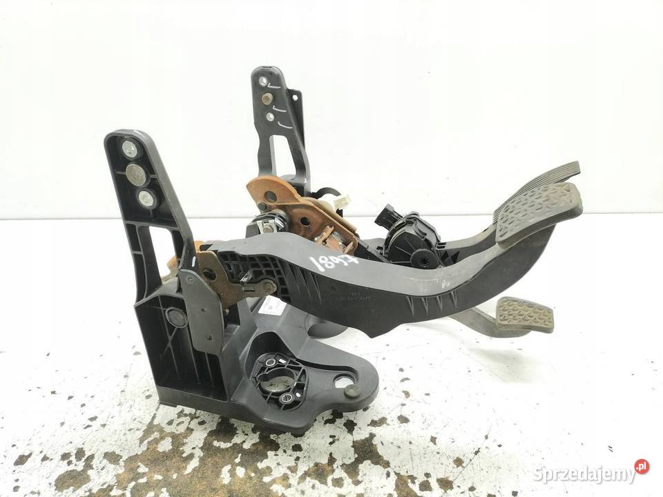 PEDAŁ HAMULCA SPRZĘGŁA GAZU KOMPLET 13354331 osobowe