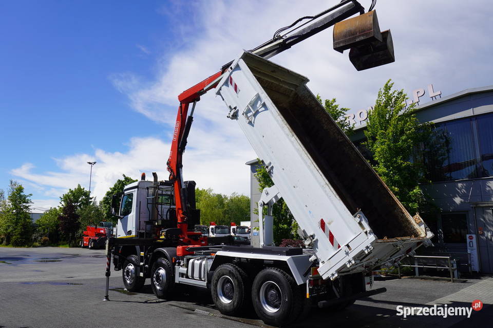 MercedesBenz Arocs 3236 8x4 HDS Fassi F155A022 2 automatyczna Wywrotki sprzedam