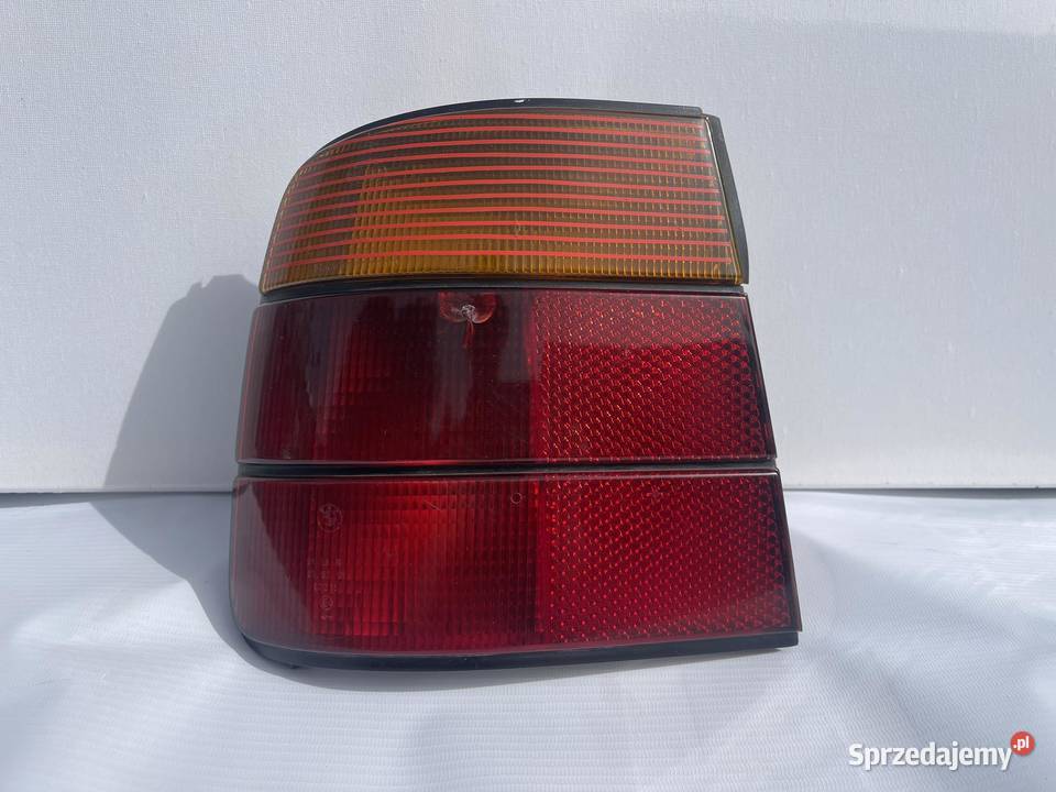BMW E36 LEWA LAMPA TYŁ Ostroróg