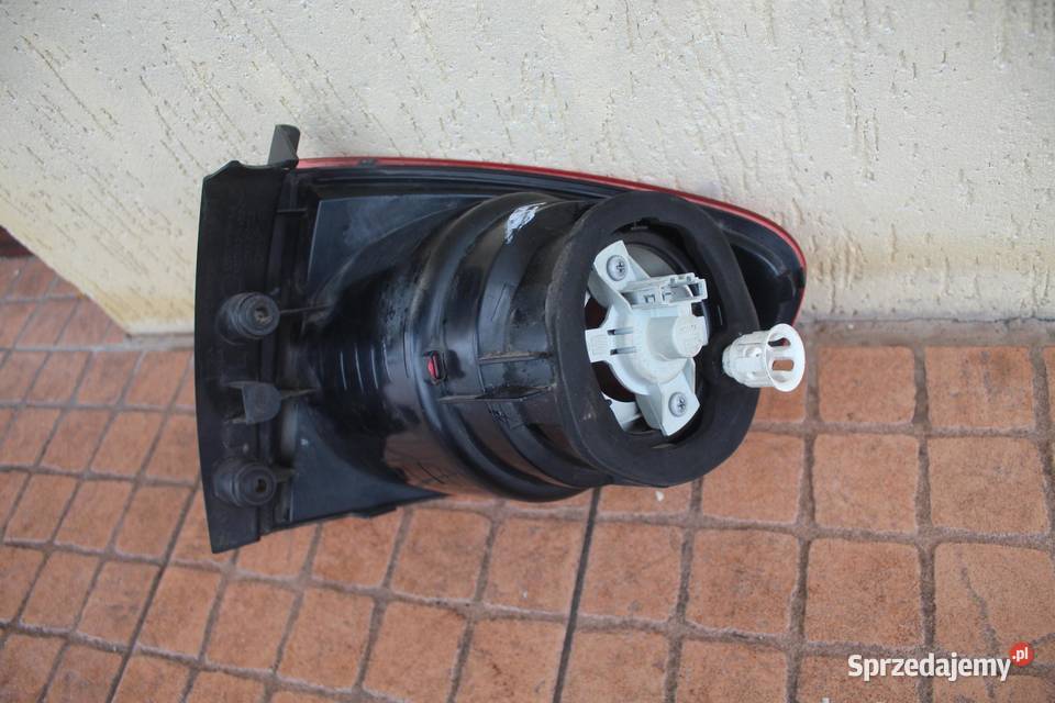 LAMPA LEWY TYLNA TYŁ SEAT ALTEA 5P0945095D