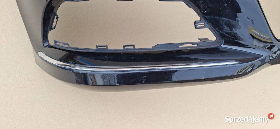 MERCEDES CKLASA W204 LIFT ZDERZAK PRZÓD PRZEDNI Bieleń