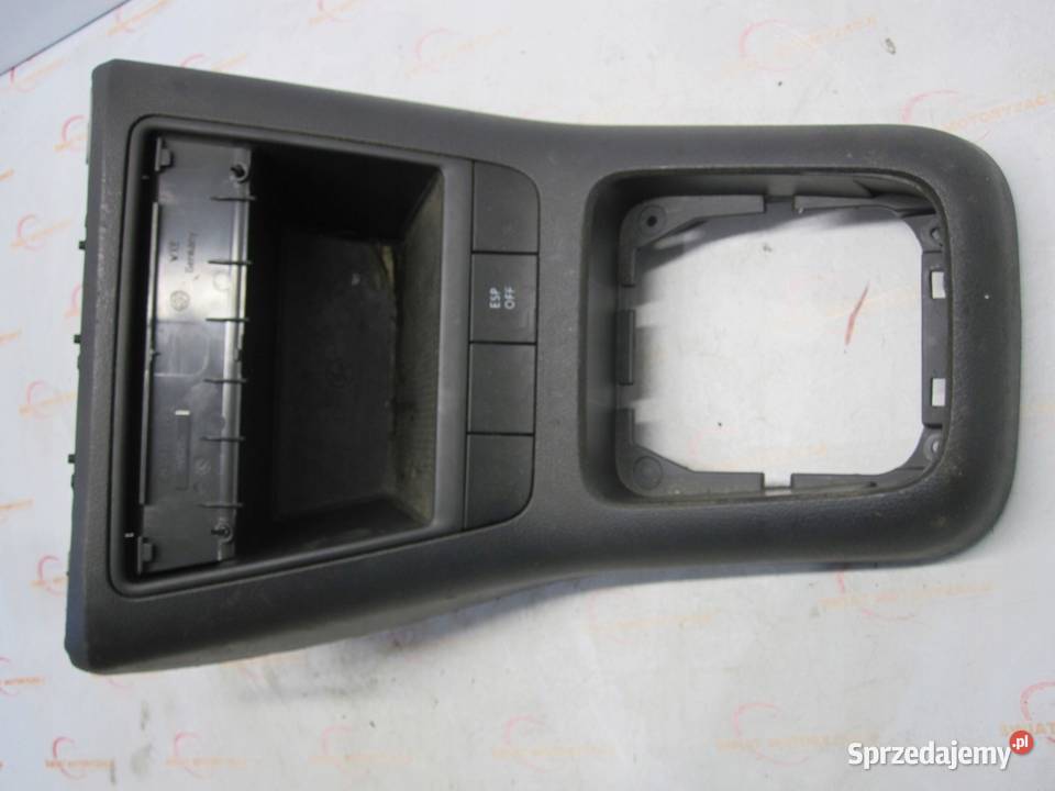 VW GOLF V PLUS 07r ramka biegów gniazdo sprzedam