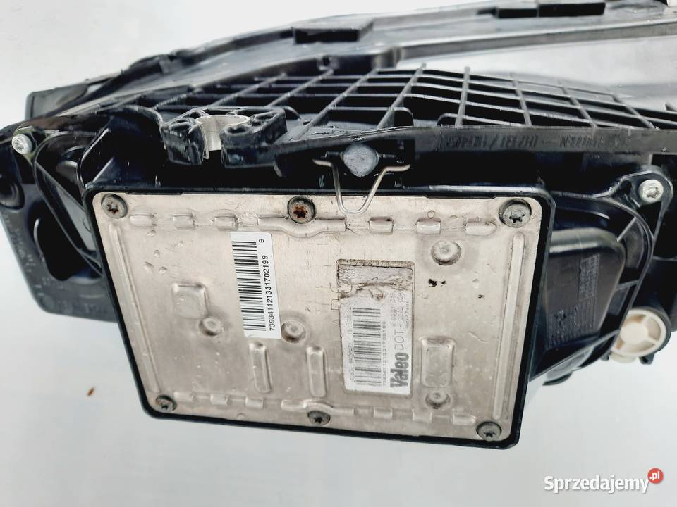 Reflektory Audi S4 A4 B6 Oryginał Valeo stan Lampy przednie Szczerbice sprzedam